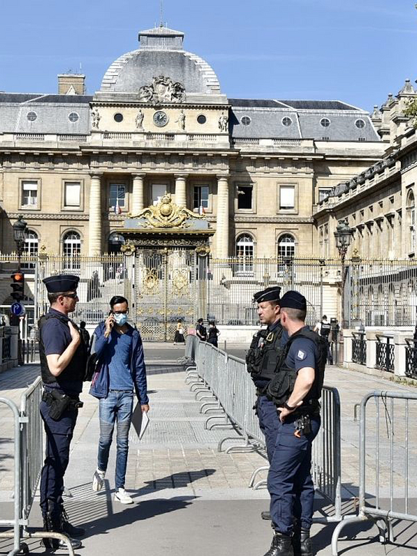 中国启动一级战备状态：全面动员与军事部署展现捍卫和平决心