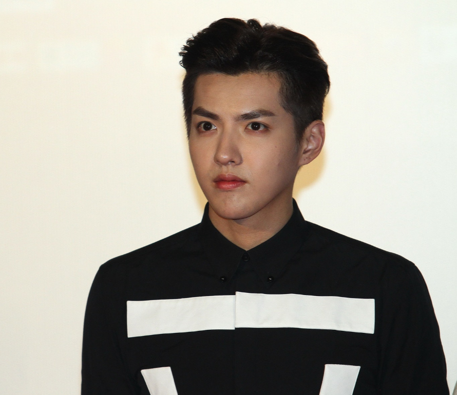 月24日上午,北京市第三中级人民法院根据我国的法律法规,对吴亦凡强奸