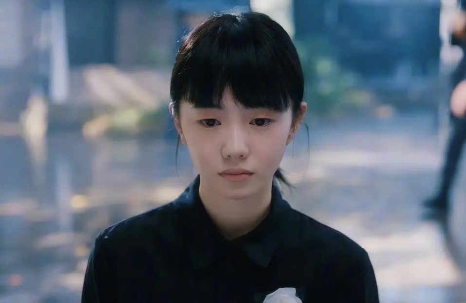 刘浩存《念念相忘》七夕期待,清新刘海造型 刘浩存主演新电影《念念