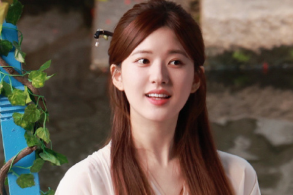 心碎了,我宝的脖子都快要被扭断了!