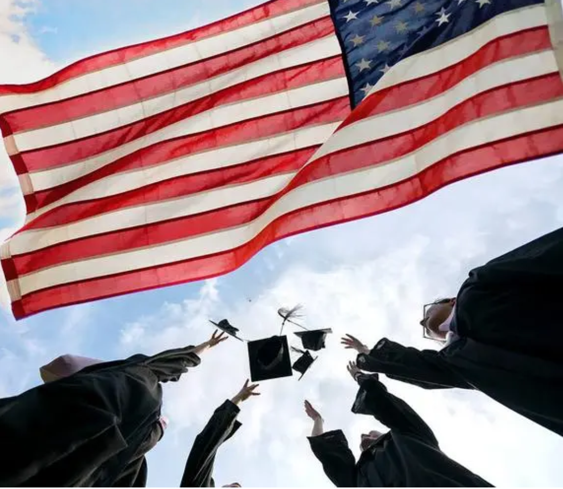 美国留学费用解析 随着越来越多的学生选择赴美留学,了解留学费用成为