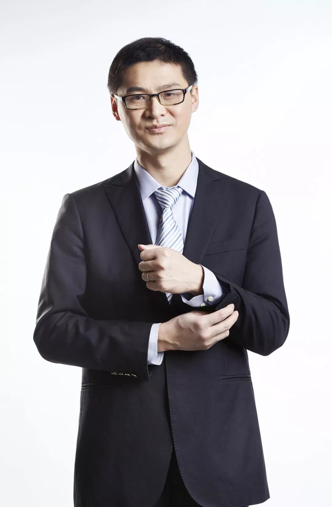 罗翔老师的话:保护和限制,福祸相依 罗翔老师说:"猪到死都不明白,手拿