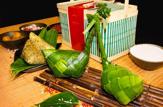 0897"鸭乸粽":端午节必吃美食#粽夏奇遇记# 在广东湛江雷州,徐闻