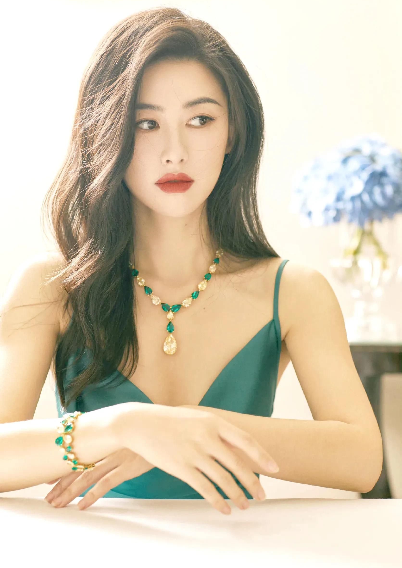 像朱珠一样的独立女性,活得真是太爽了!