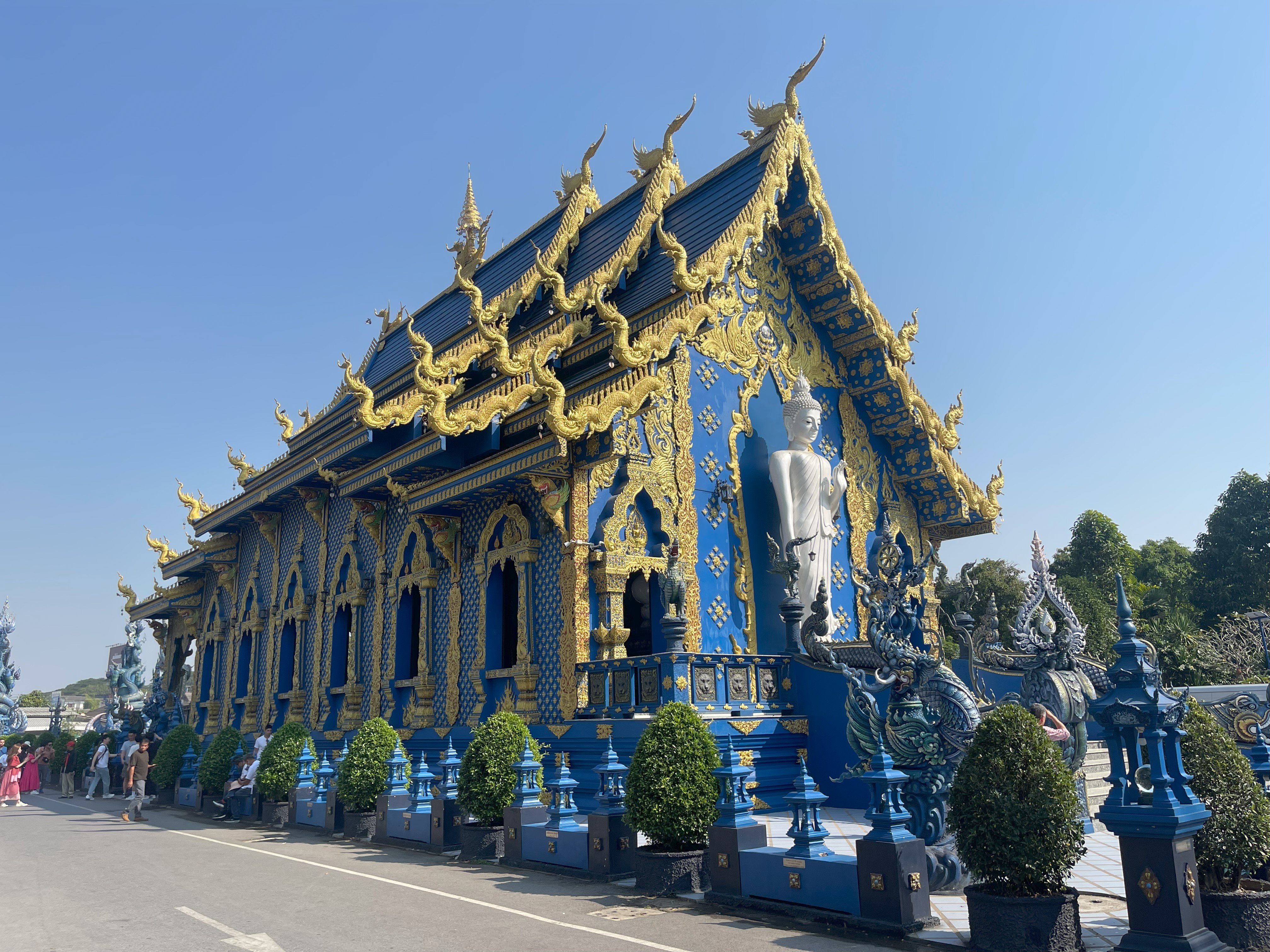 从拜县出发前往清莱,一路的风景美不胜收,仿佛在瑞士与泰国的风情中