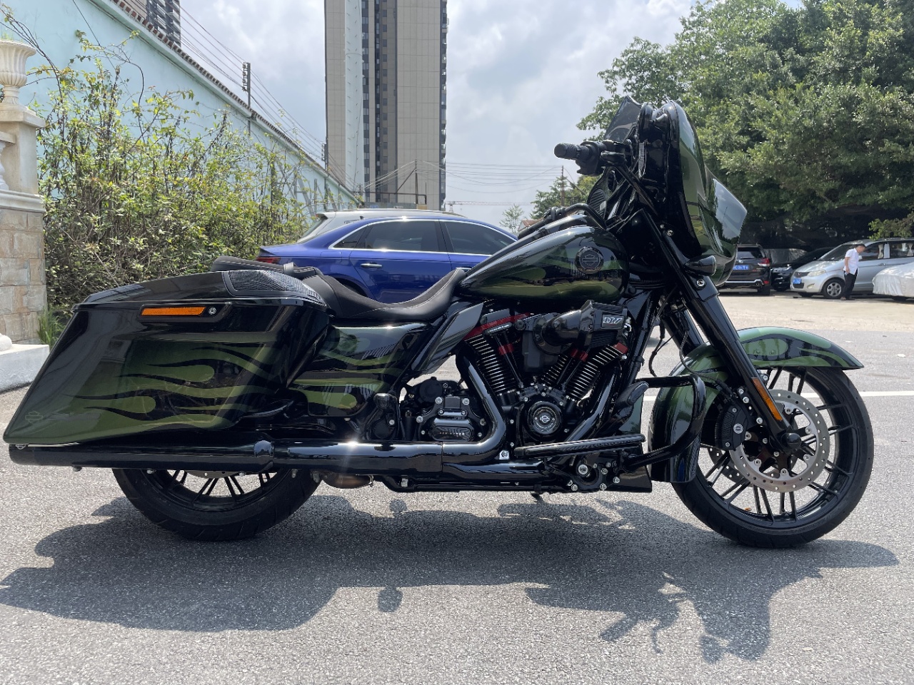 哈雷公路滑翔cvo:向自由而前进的翅膀 哈雷公路滑翔cvo:向自由而前进