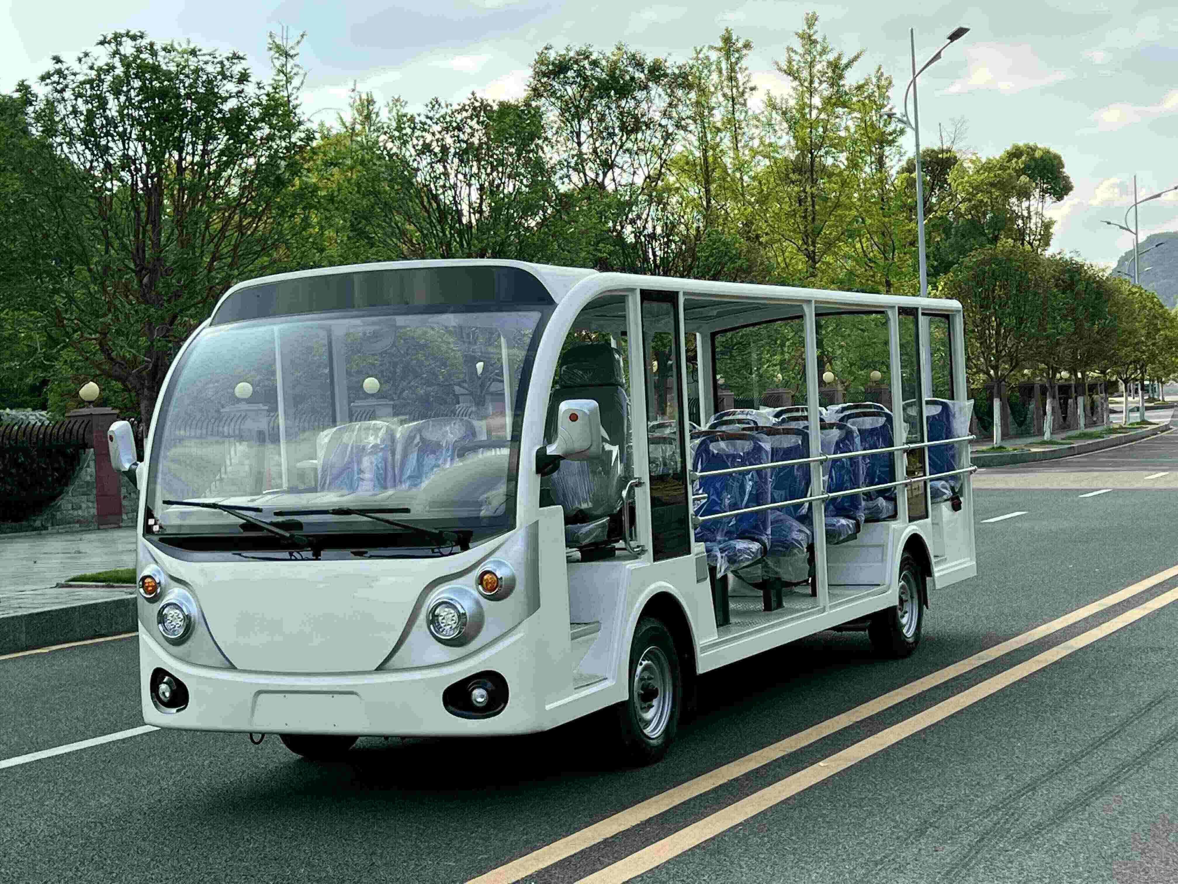 赛迈斯燃油观光车在景区的运用 赛迈斯燃油观光车在景区内的应用优势
