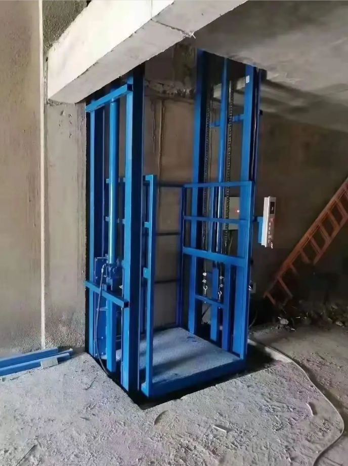 液压货梯二层升降机2吨简介及应用场景 液压货梯二层升降机2吨简易