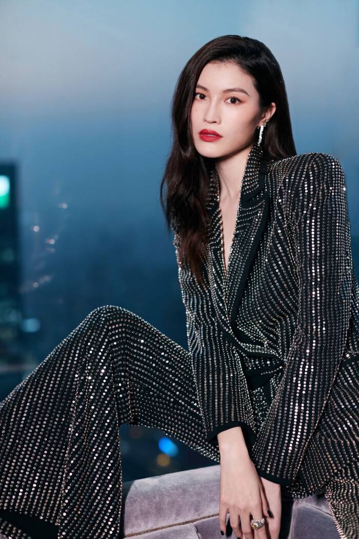 跑男8蔡徐坤何穗堪称养眼组合