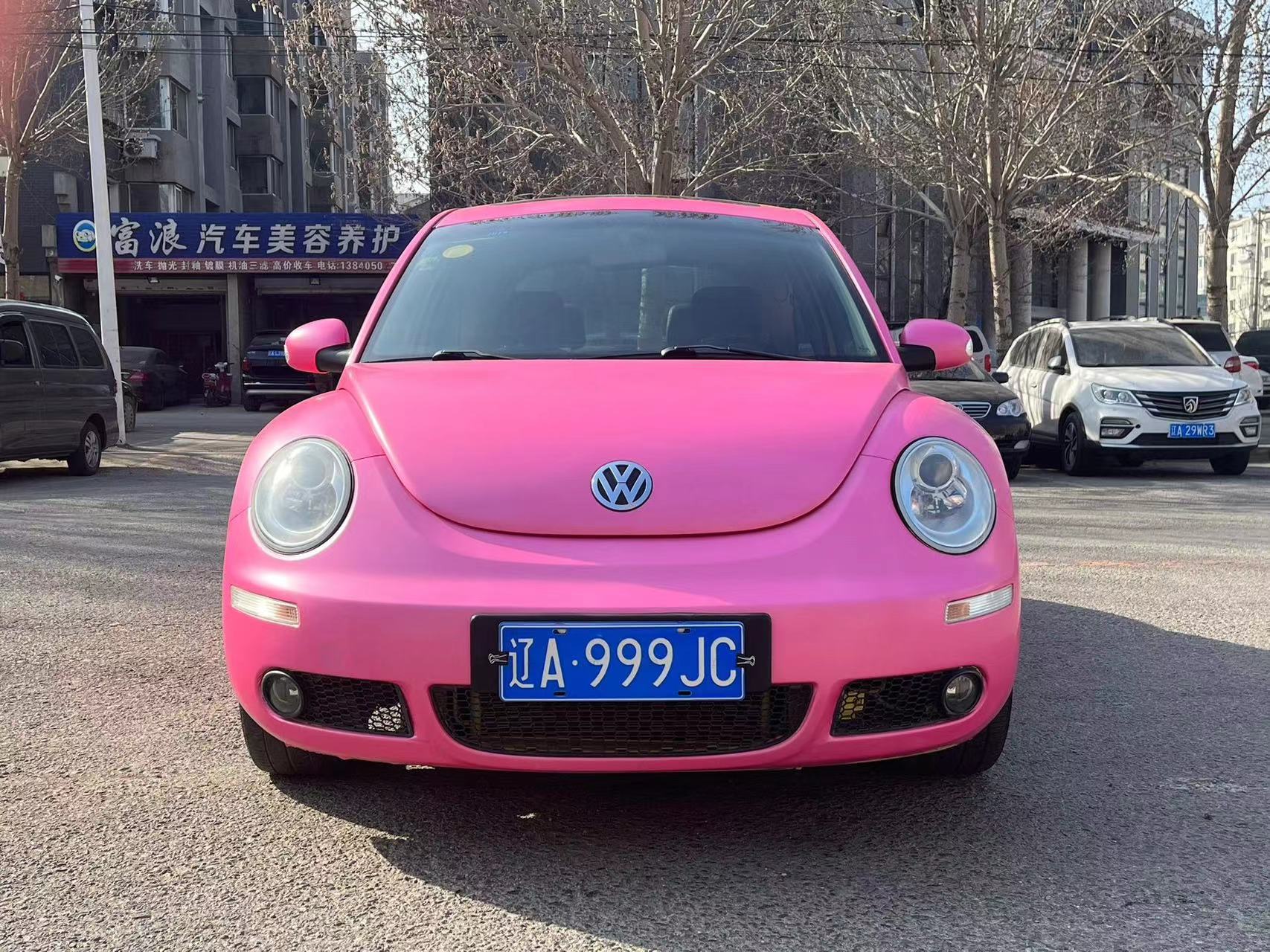 精品小粉甲壳虫 最新拿下 10 年二代甲壳虫,黄车贴粉色车衣,自动 2.