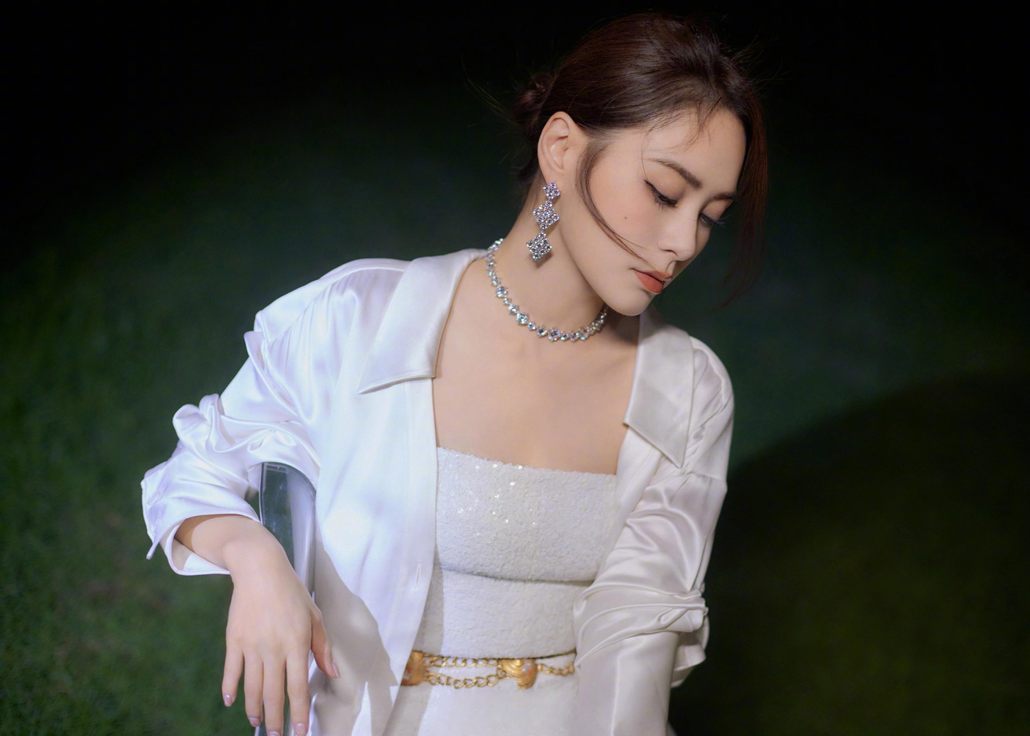 钟欣潼 #钟欣潼##气质美女##性感美女