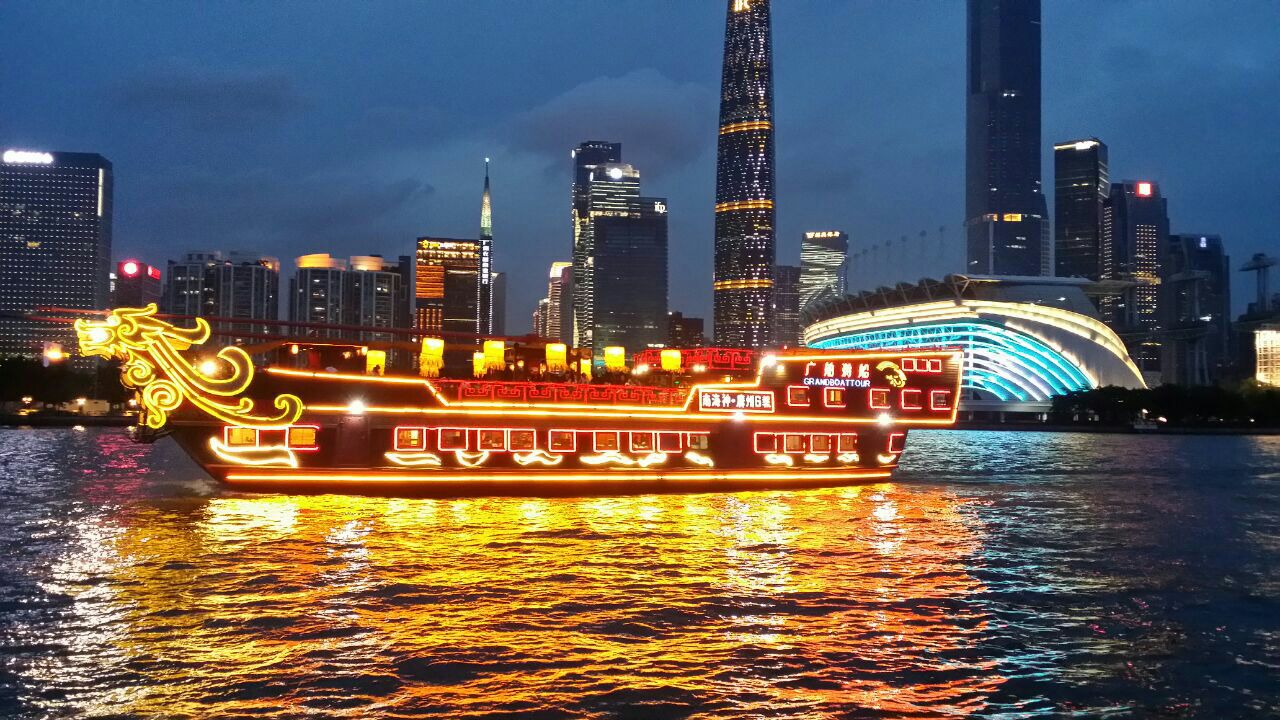 广州珠江夜游,夜色如诗0969♂15 广州的珠江夜游,是一次绝妙的