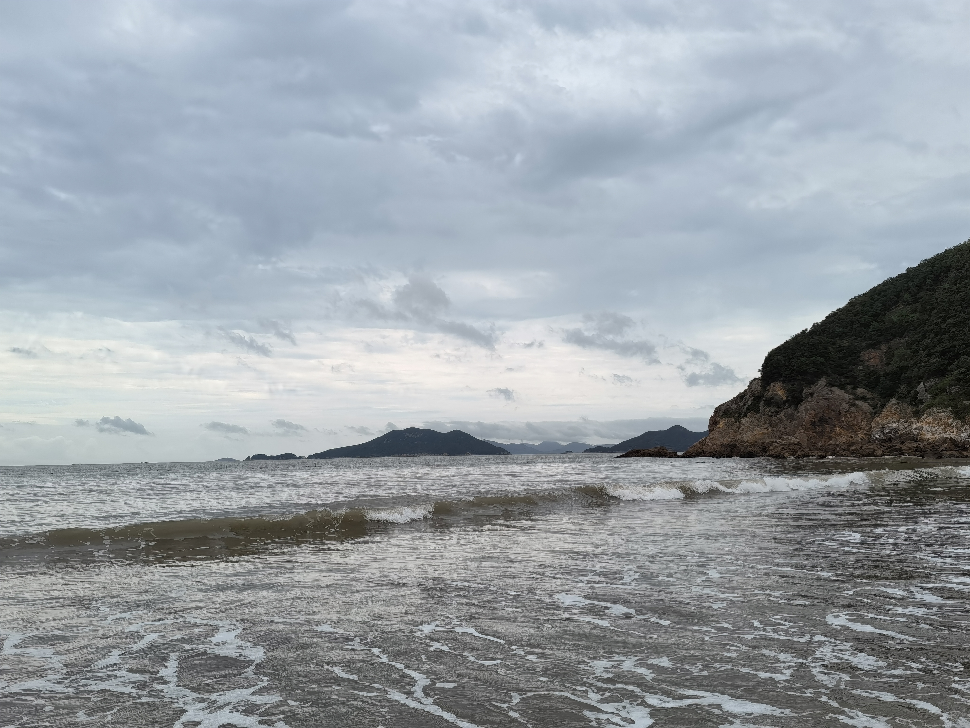 🏖️景点信息:宁波象山县半边山海滩 🚗交通住宿:自驾到海滩
