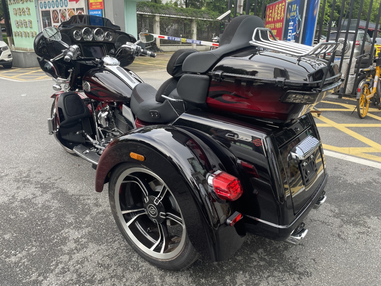 哈雷公路滑翔cvo:向自由而前进的翅膀 哈雷公路滑翔cvo:向自由而前进