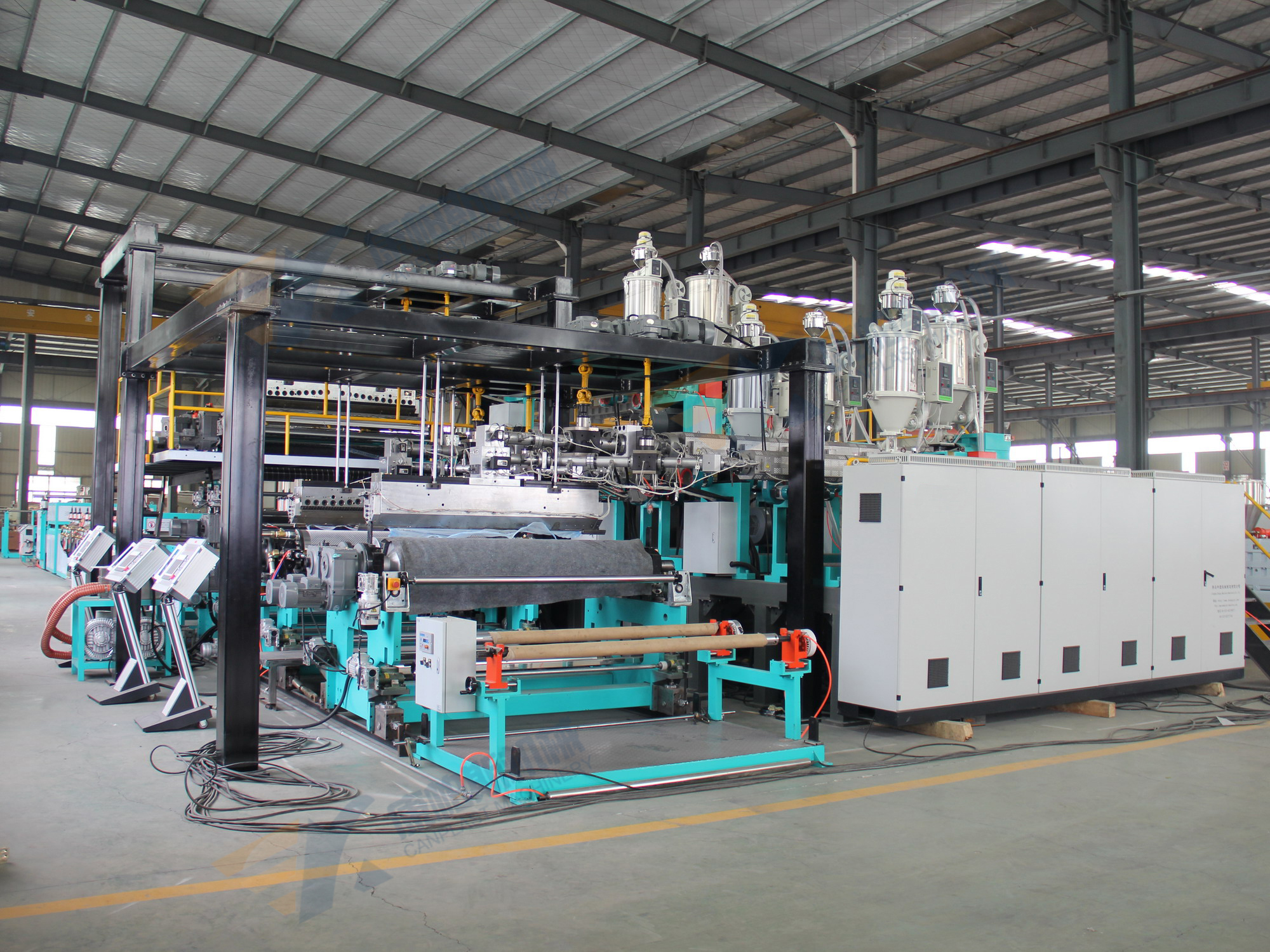 pp蜂窝板是一种轻质,高强度,耐腐蚀的新型材料,被广泛应用于航空航天