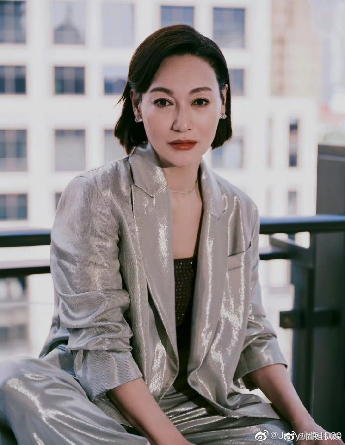 惠英红最近接受采访,爆出了一个令人兴奋的消息:她与舟昕之间的故事还