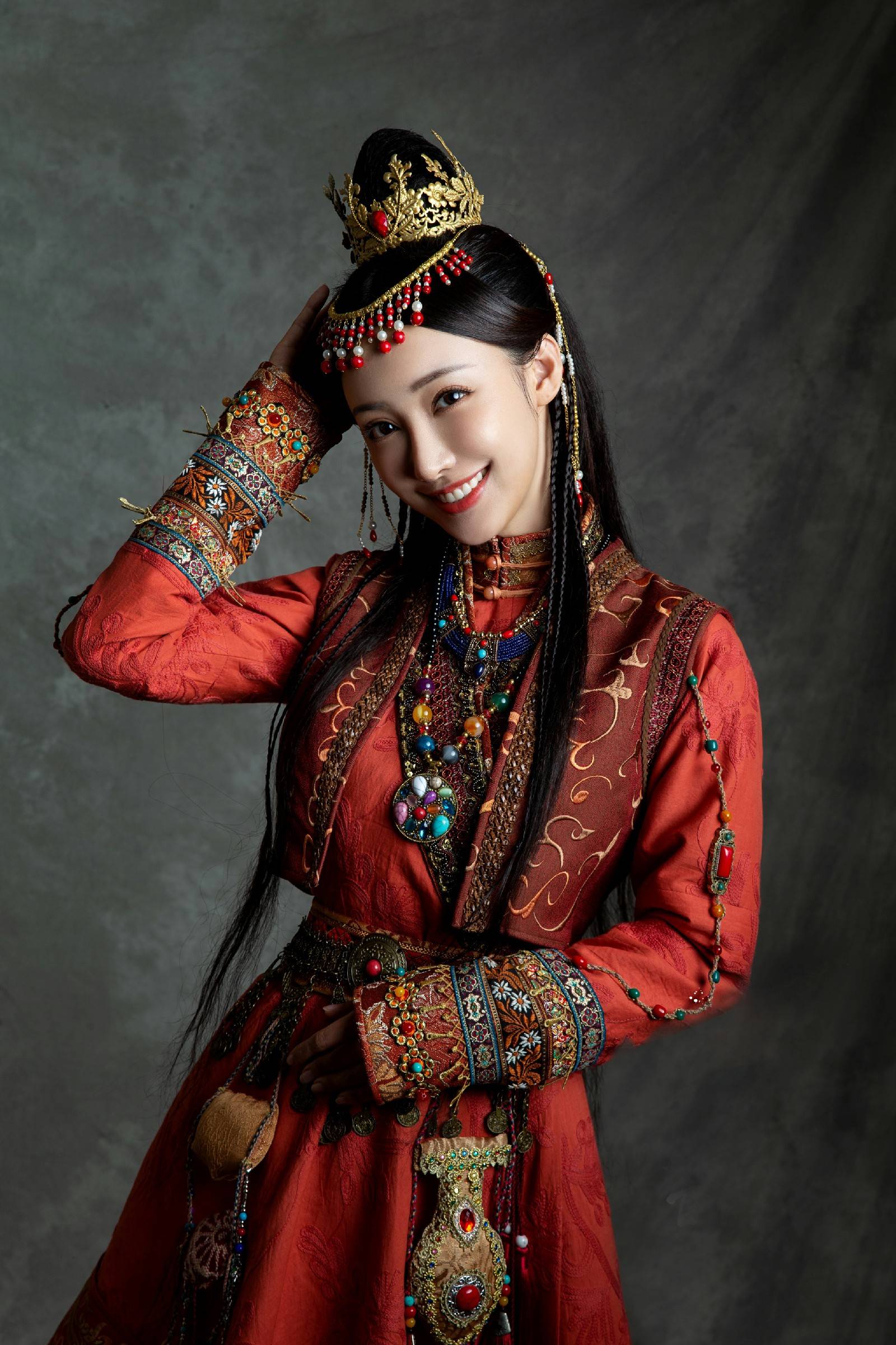 《魔道象人》5月28日上映 刘凡菲演绎异域绝 《魔道