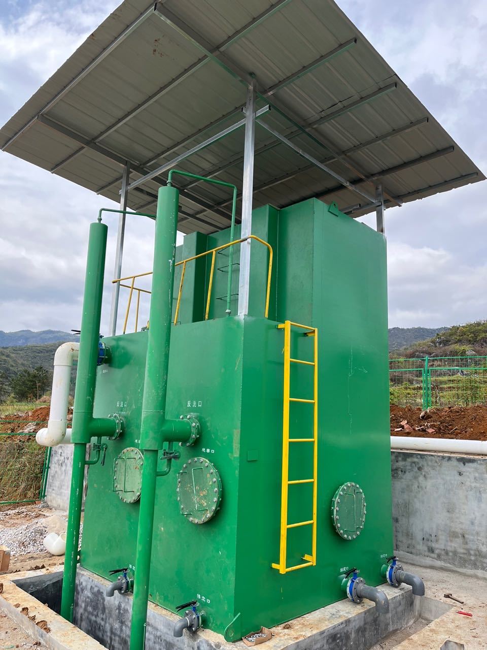 农村饮用水净化|水厂一体化净水器方案 本文介绍了一种解决农村小型