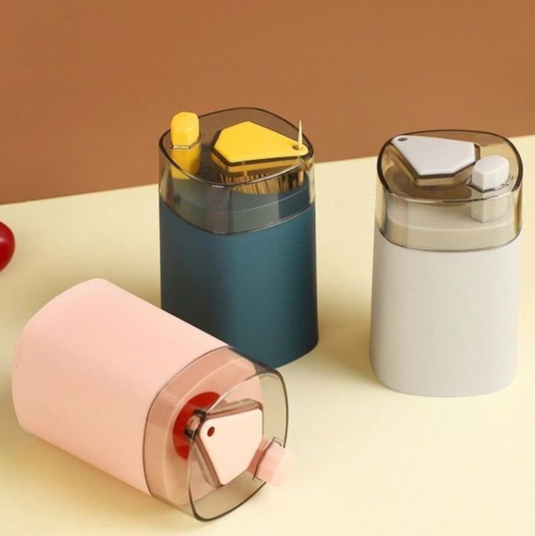 这一个按压自动牙签盒,真的是太方便了!