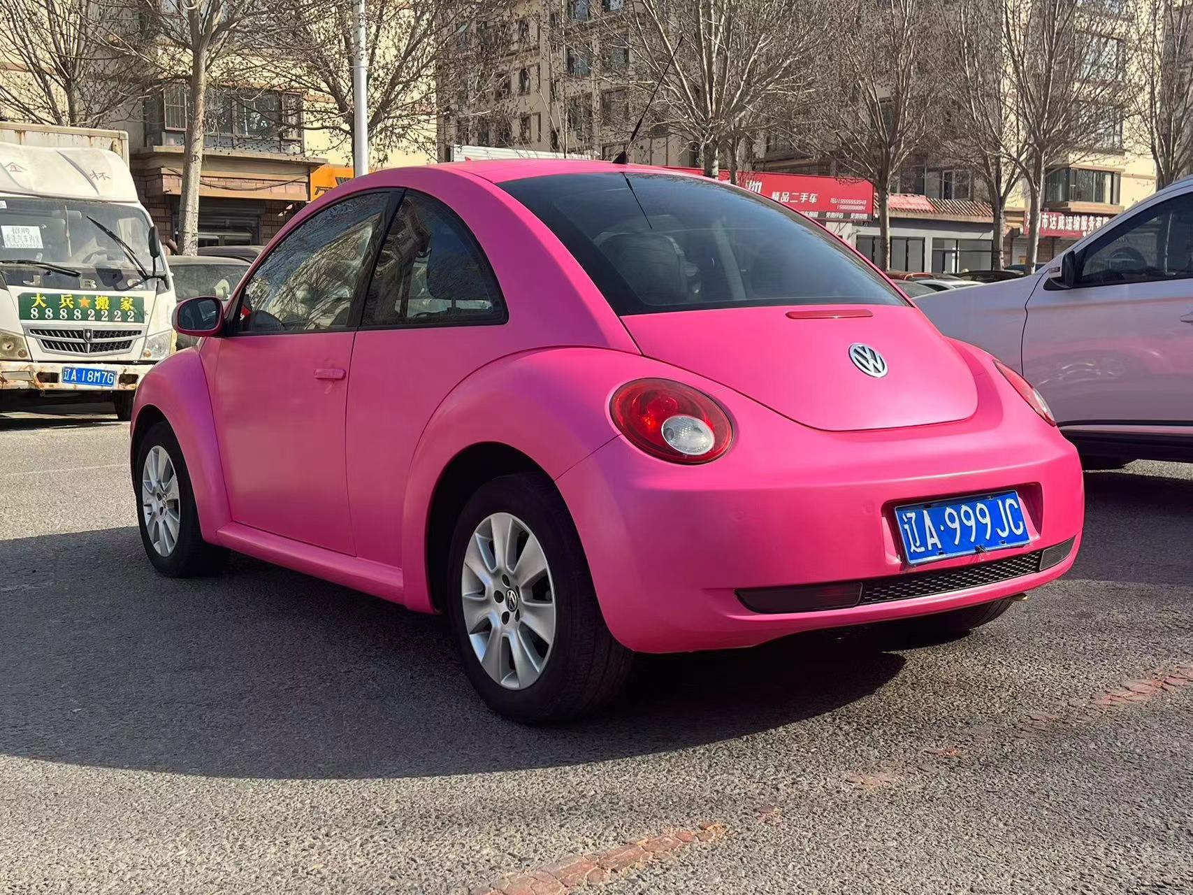 粉色甲壳虫汽车报价图片