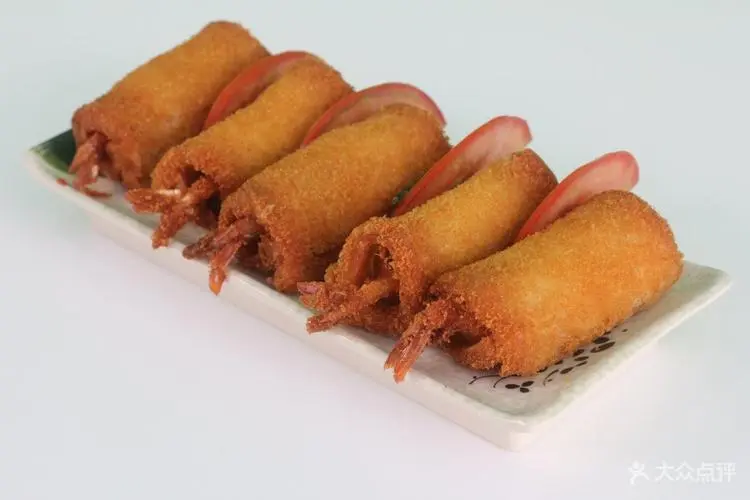 香脆可口的海鲜小吃—虾脆卷  98虾脆卷  虾脆卷是一道美味的海鲜