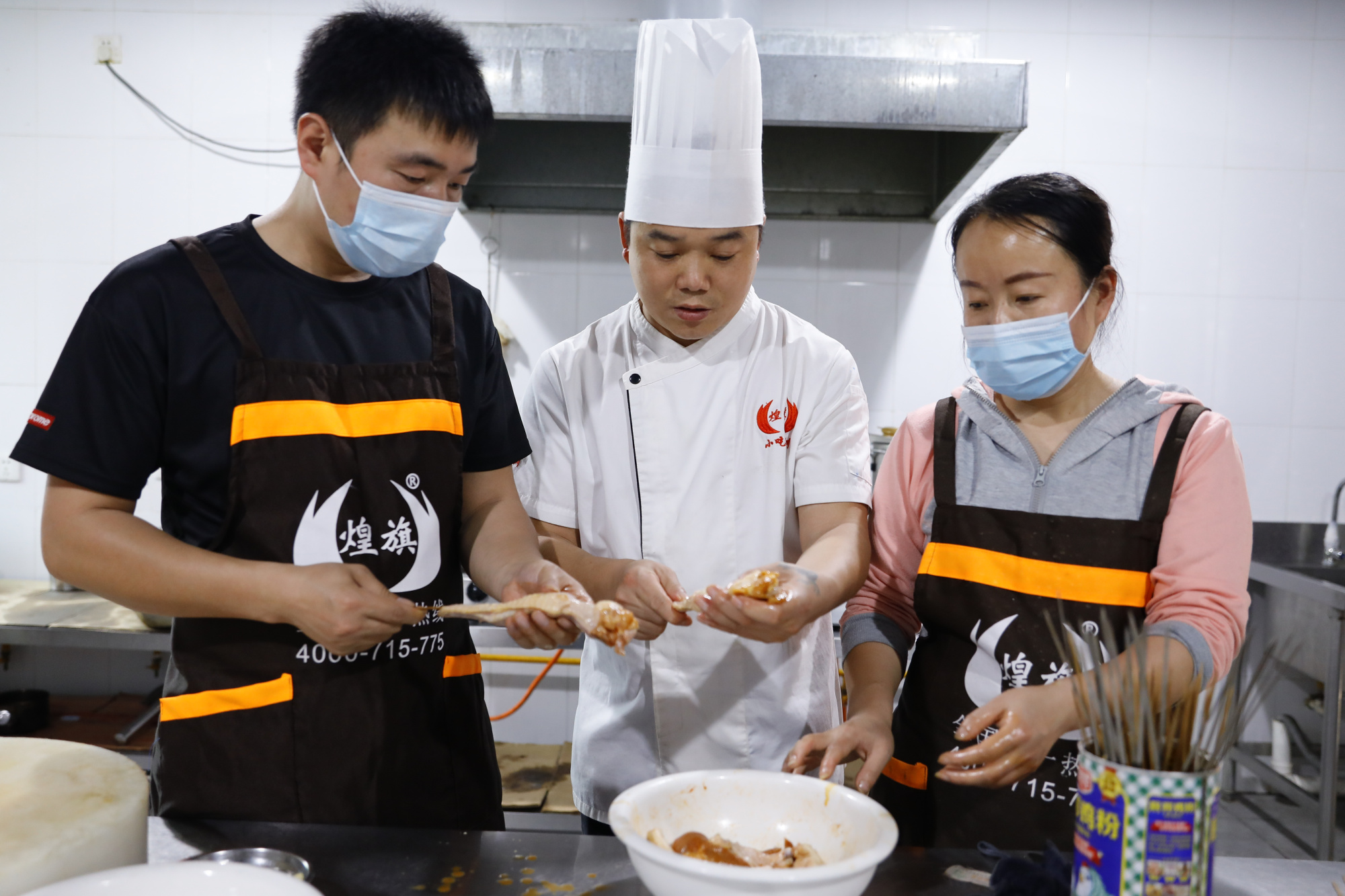 烧烤新手指南|安全食材选购与学习资源�新手学烧烤要注意哪些