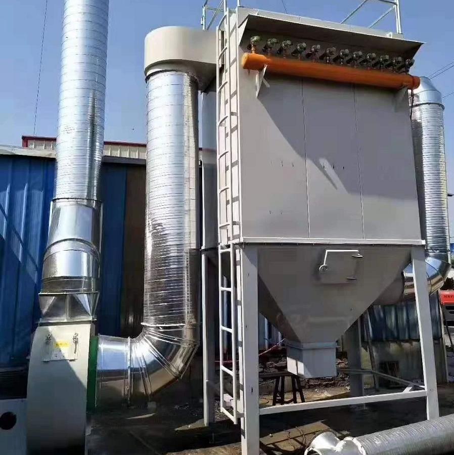 布袋式除尘器基本原理 布袋式除尘器基本原理是含尘气体以"下进气方式