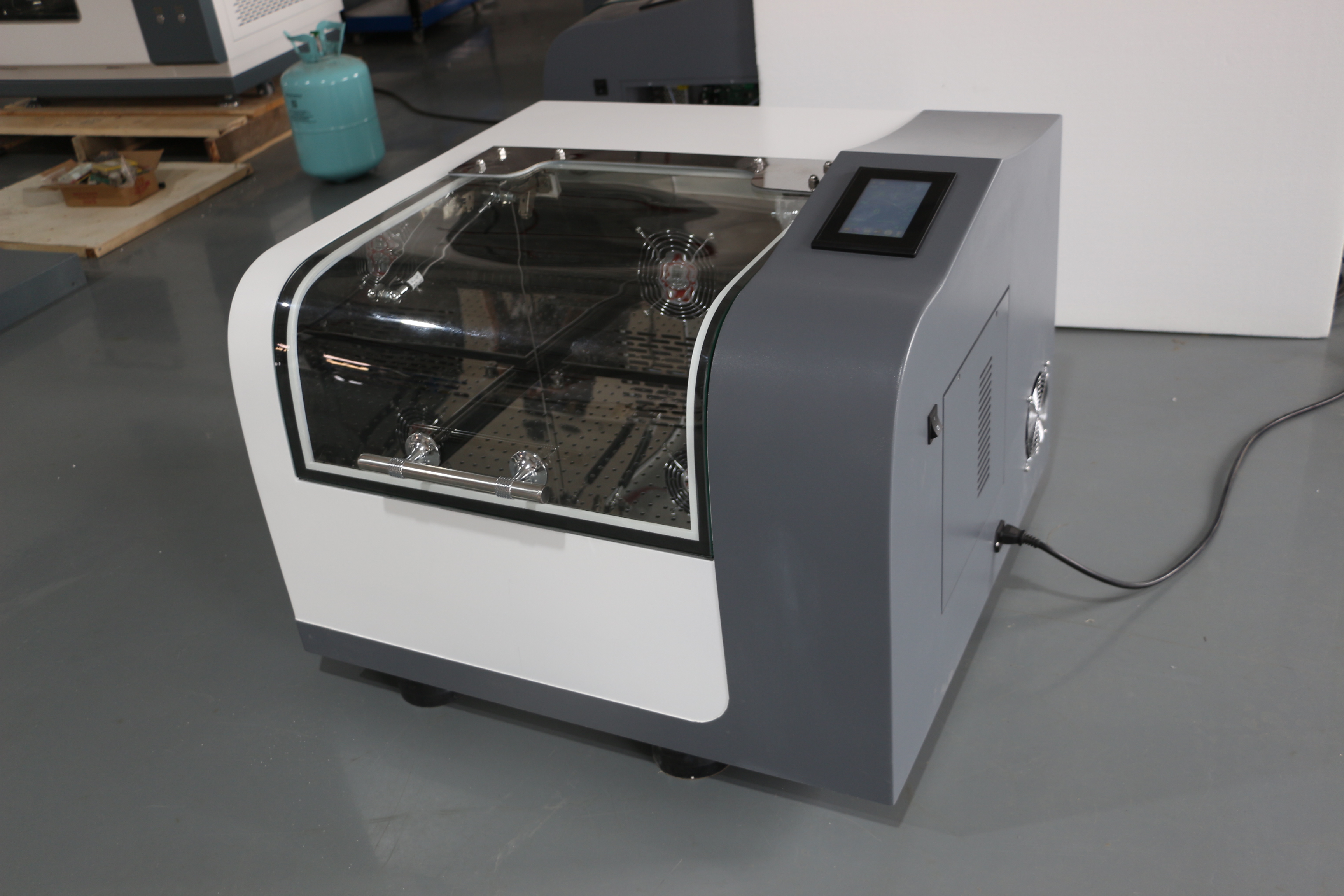 空气浴恒温摇床应用领域广泛.