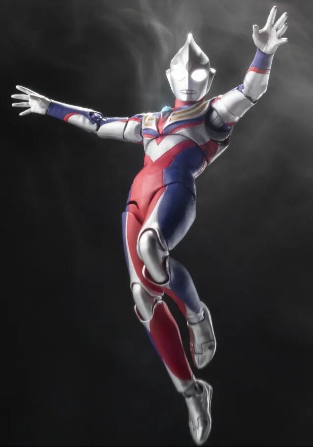 奥特曼相信光的力量 奥特曼,光的化身,在最黑暗的时刻,会站出来保护