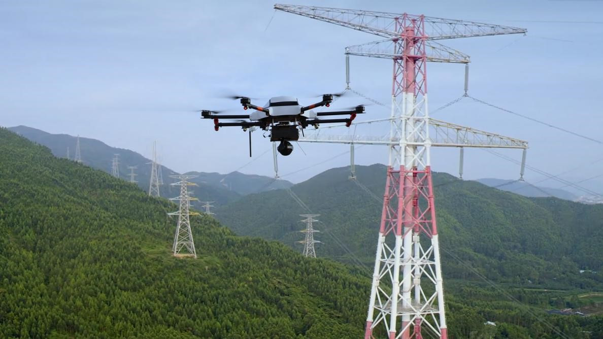 脱贫县3亿买无人机 该追责了 河南脱贫县平舆县花费3亿元购买农业无人